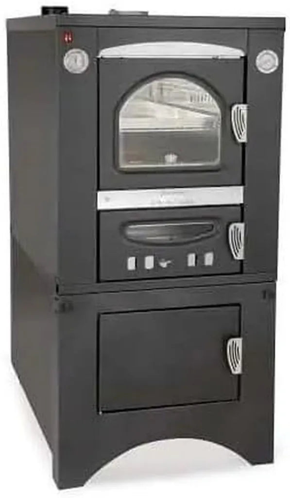 Effizienter Holzofen mit integriertem Grill für die Küche